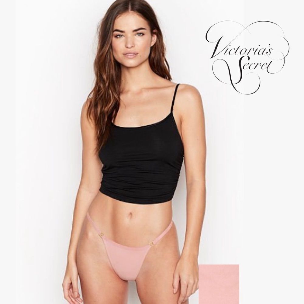 Victoria’s Secret Logo Hardware V-string Panty XL